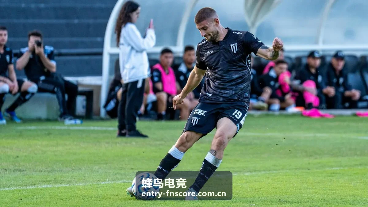 蜂鸟电竞战术复盘精选集锦封面